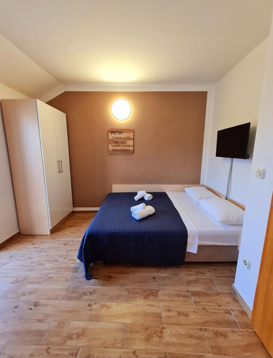 Vila Maslina Apartments Mit Pool Und Garten Nahe Am Strand Tucepi Room photo