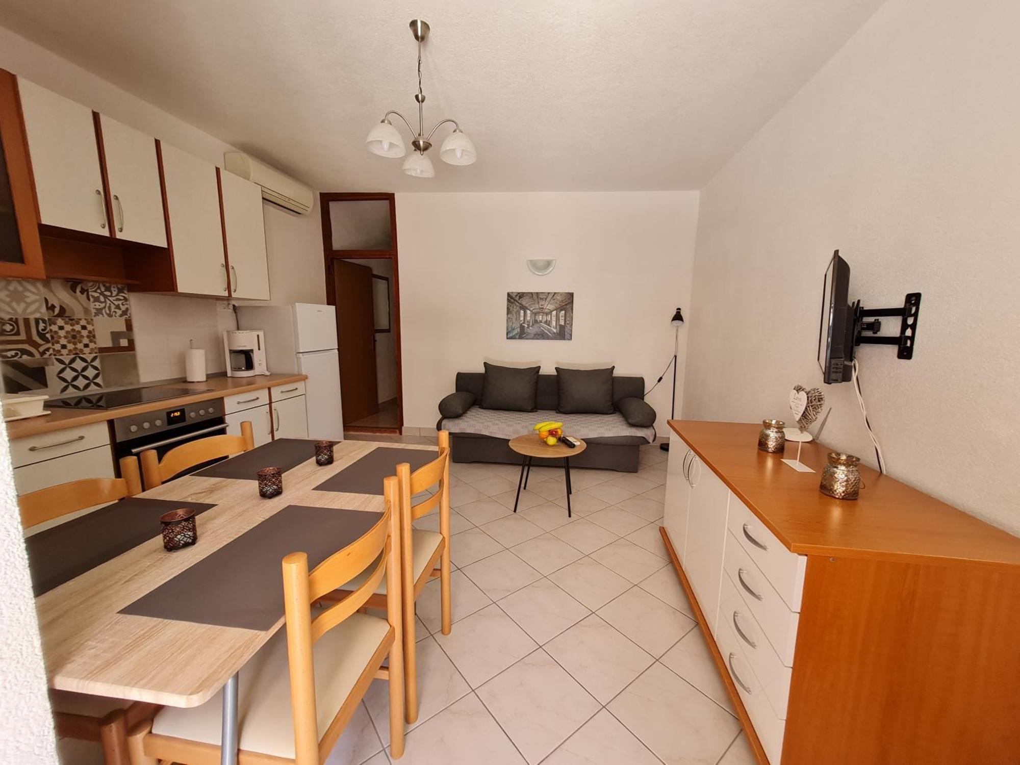 Vila Maslina Apartments Mit Pool Und Garten Nahe Am Strand Tucepi Room photo